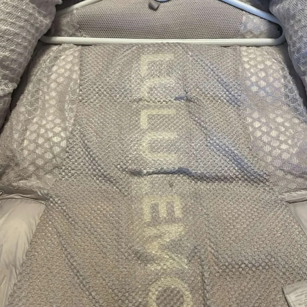 Lululemon Wunder Under Puffer Jacket Size 8 - Picture 8 of 13